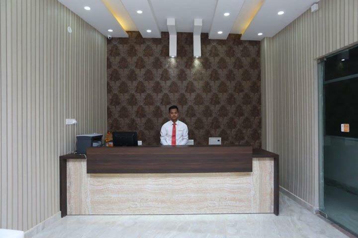 Hotel Sanca International Нью-Дели Экстерьер фото